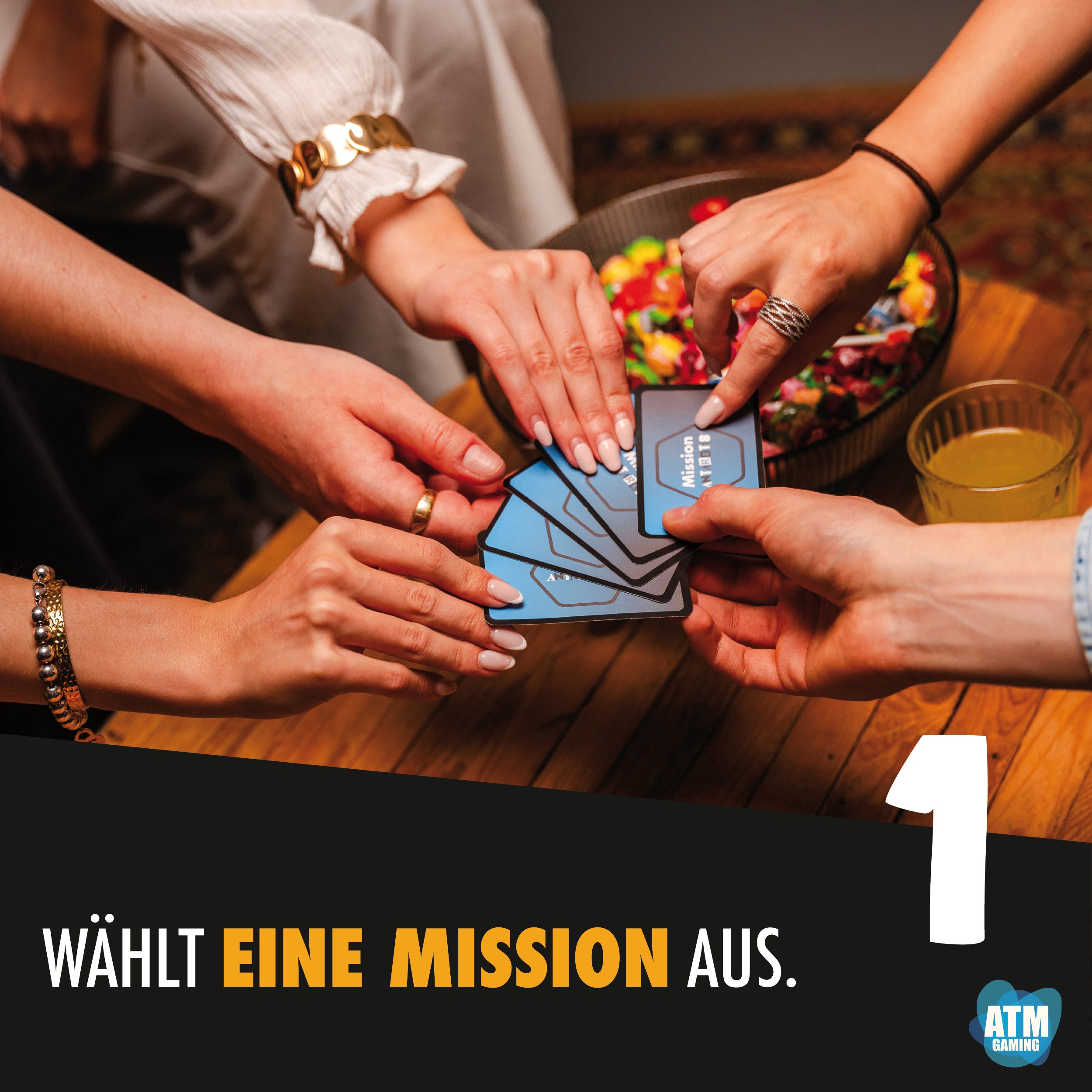 Little Secret - Kartenspiel der Wortassoziationen und des Bluffs